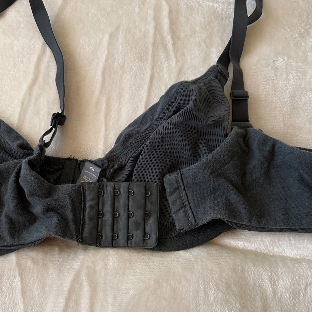 Skims Lightly Lined Underwire Bra - Picture 3 of 10